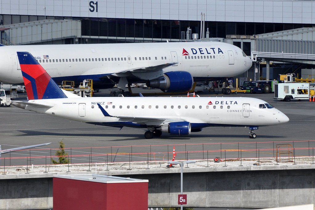 Delta jets at terminal